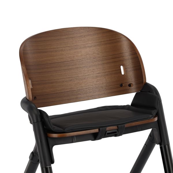 Qute_kinderstoel_Sittle_Woody_BLACK_6096233788758_Detail_5_c6da